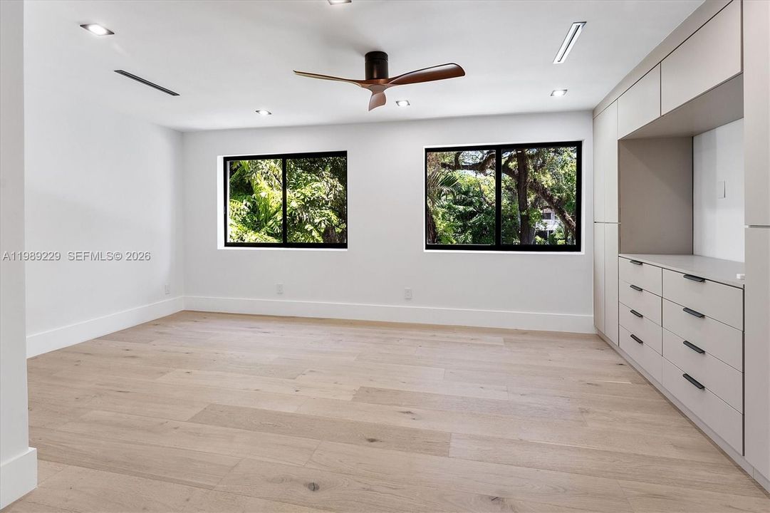 En Venta: $4,950,000 (5 camas, 6 baños, 5357 Pies cuadrados)