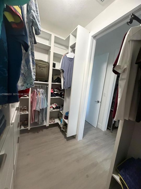 Недавно арендовано: $6,200 (4 спален, 4 ванн, 2925 Квадратных фут)