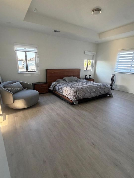 Недавно арендовано: $6,200 (4 спален, 4 ванн, 2925 Квадратных фут)
