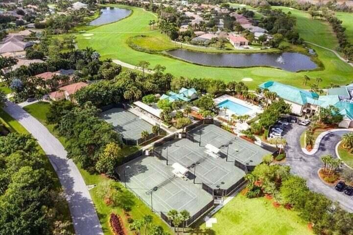 areal of tennis courts