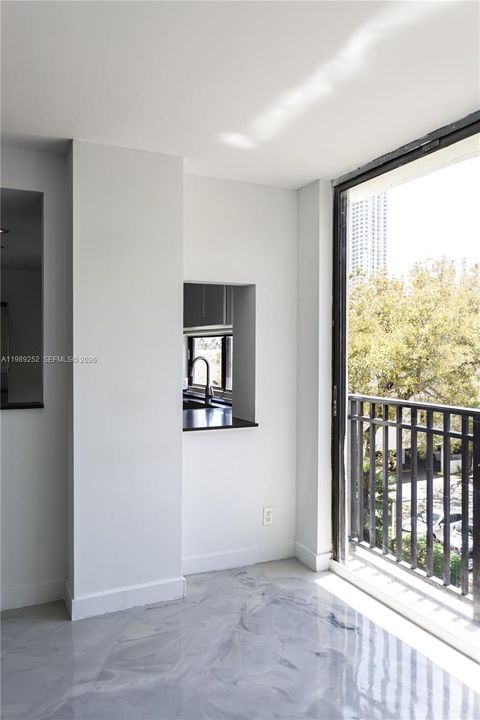 En Venta: $329,500 (1 camas, 1 baños, 767 Pies cuadrados)