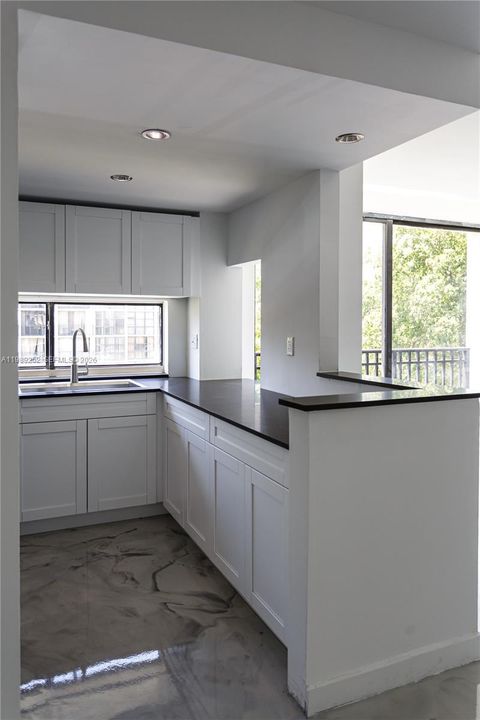 En Venta: $329,500 (1 camas, 1 baños, 767 Pies cuadrados)