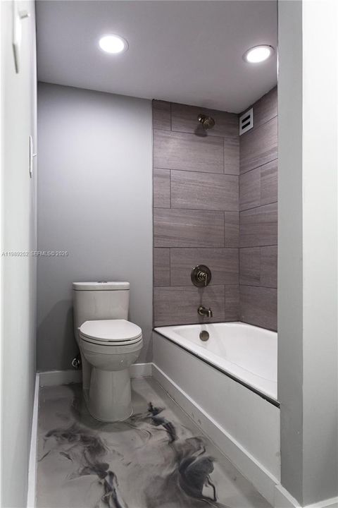En Venta: $329,500 (1 camas, 1 baños, 767 Pies cuadrados)