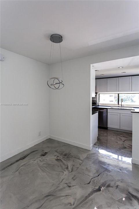 En Venta: $329,500 (1 camas, 1 baños, 767 Pies cuadrados)