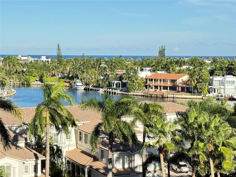 For Sale: $1,158,000 (3 beds, 2 baths, 2720 Square Feet)