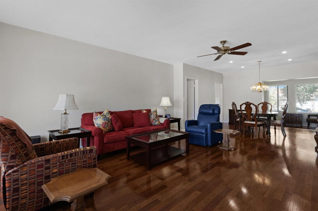 5_accutour_1555-71st-st-010