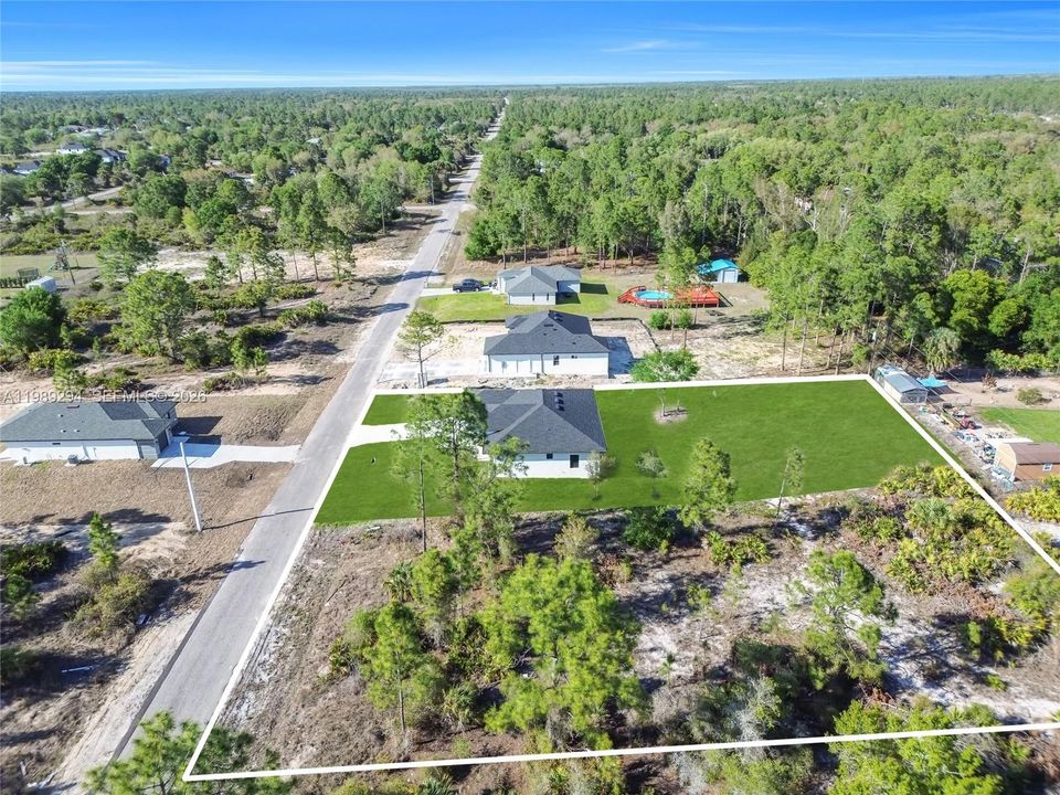 Vendido Recientemente: $374,900 (4 camas, 2 baños, 1719 Pies cuadrados)