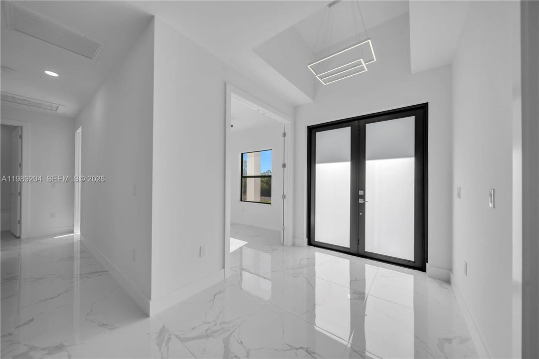 Vendido Recientemente: $374,900 (4 camas, 2 baños, 1719 Pies cuadrados)