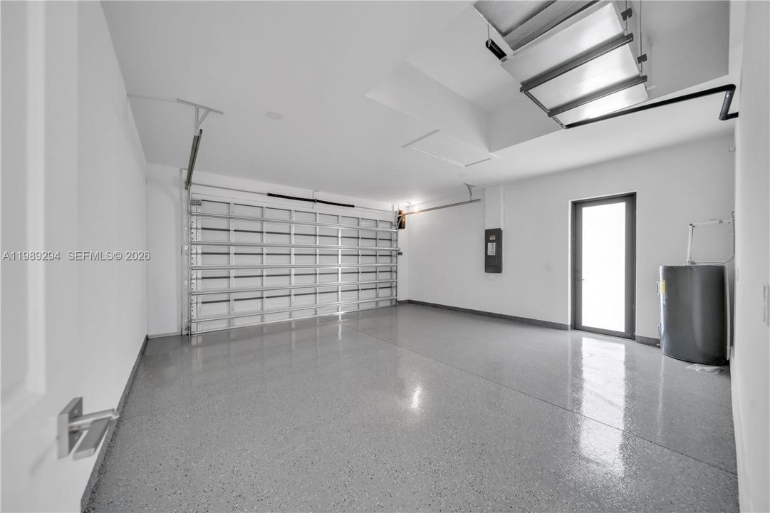 Vendido Recientemente: $374,900 (4 camas, 2 baños, 1719 Pies cuadrados)