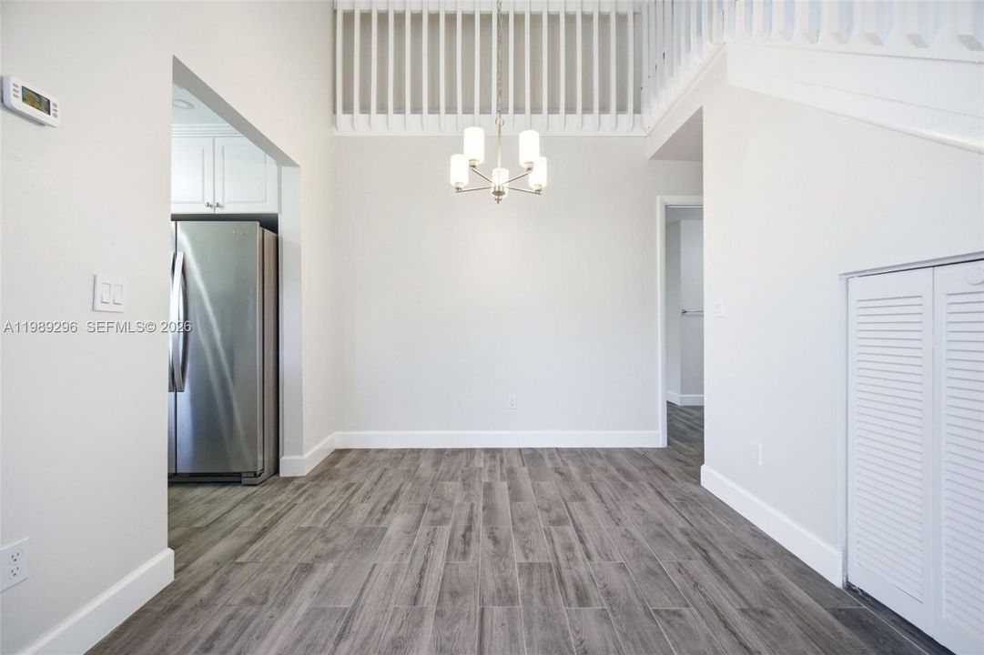 Activo con contrato: $298,000 (3 camas, 2 baños, 1167 Pies cuadrados)