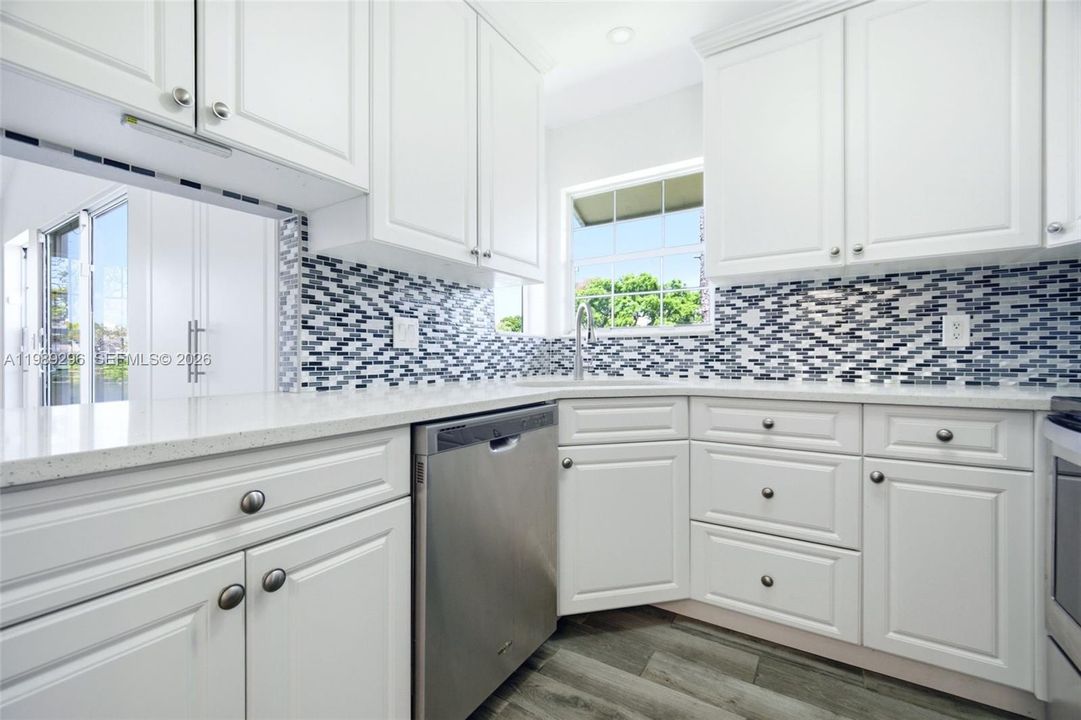 Activo con contrato: $298,000 (3 camas, 2 baños, 1167 Pies cuadrados)
