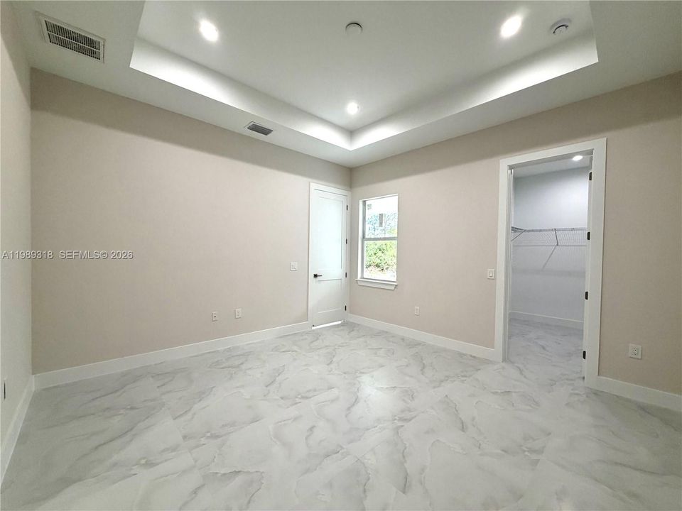 Недавно продано: $509,999 (4 спален, 2 ванн, 1616 Квадратных фут)