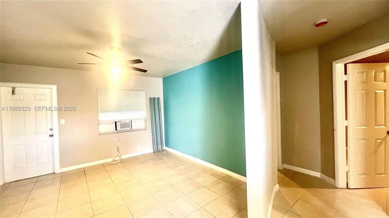 En Renta: $1,499 (2 camas, 1 baños, 1200 Pies cuadrados)
