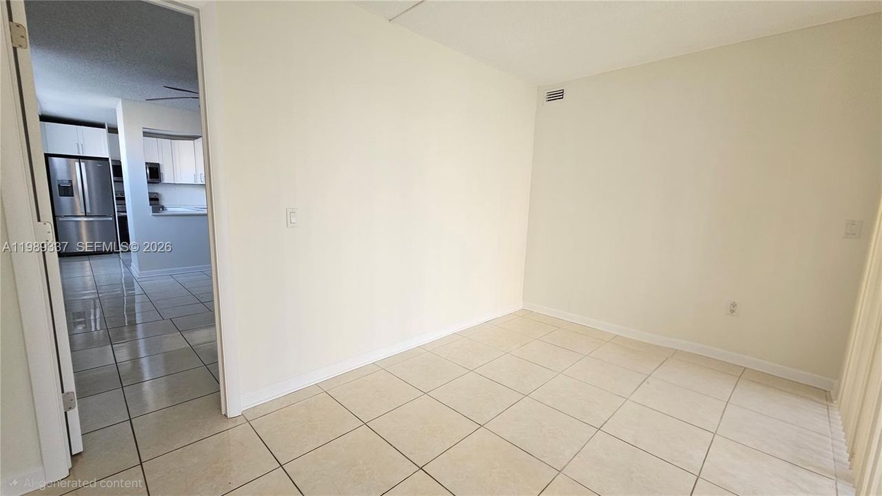 For Sale: $225,000 (2 beds, 2 baths, 1000 Square Feet)