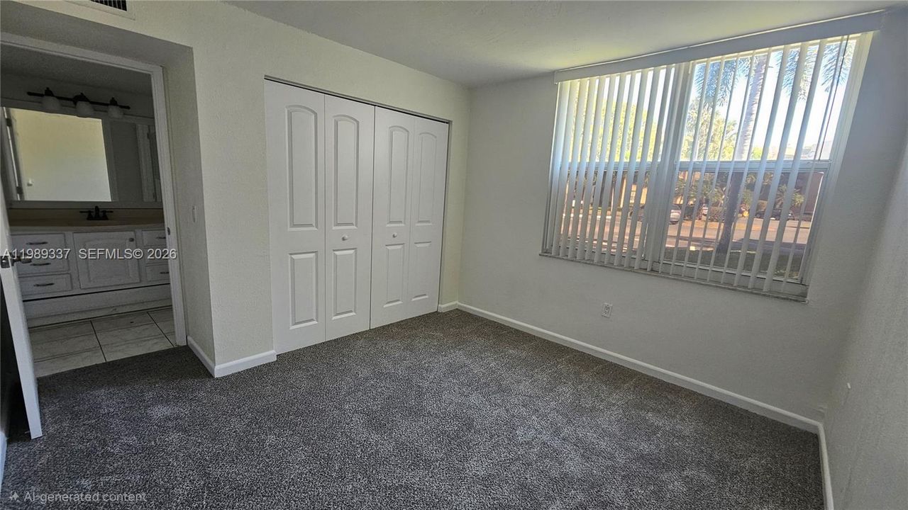 For Sale: $225,000 (2 beds, 2 baths, 1000 Square Feet)