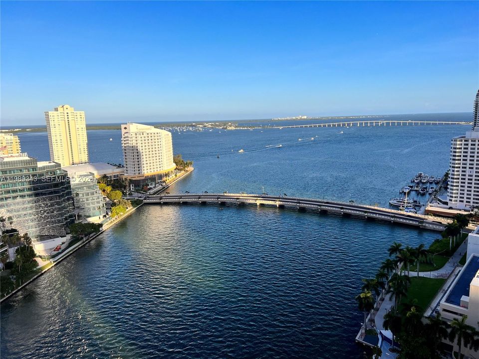 For Sale: $1,599,000 (3 beds, 2 baths, 1870 Square Feet)