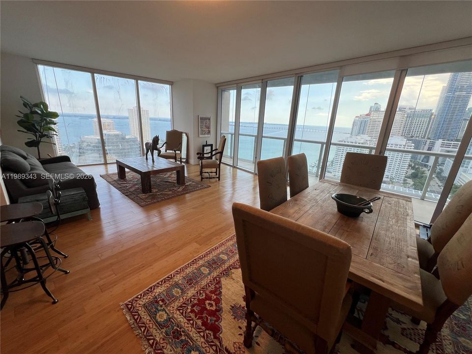 For Sale: $1,599,000 (3 beds, 2 baths, 1870 Square Feet)