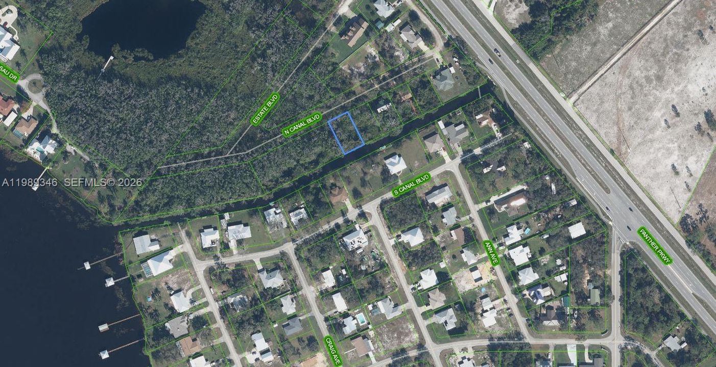 На продажу: $21,900 (0.22 acres)