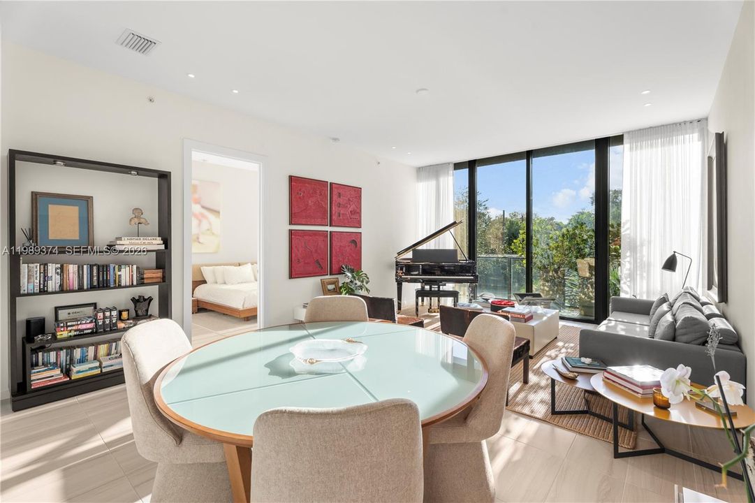 На продажу: $1,150,000 (1 спален, 1 ванн, 852 Квадратных фут)