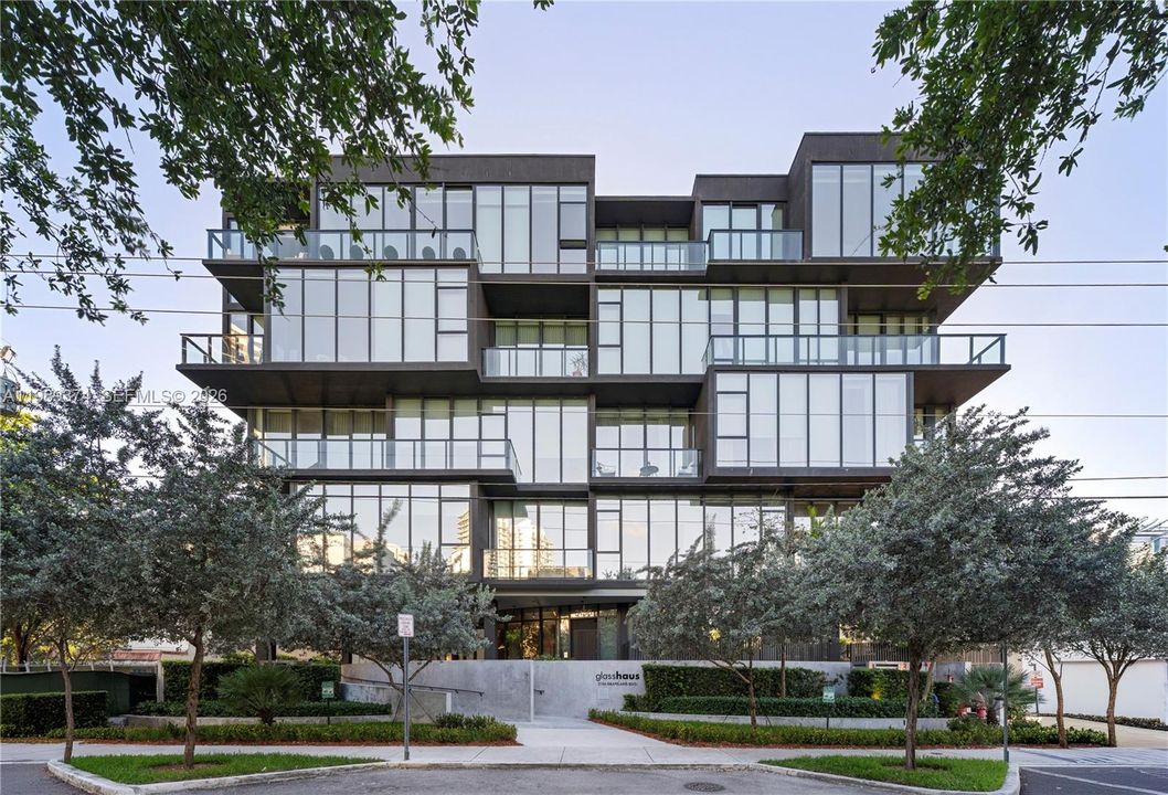 На продажу: $1,150,000 (1 спален, 1 ванн, 852 Квадратных фут)