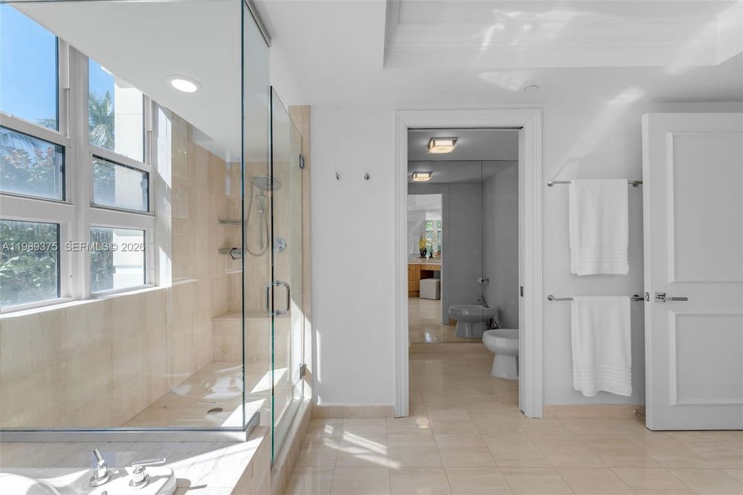 En Venta: $3,400,000 (3 camas, 4 baños, 2840 Pies cuadrados)
