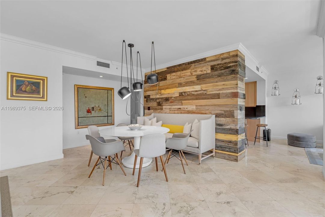 En Venta: $3,400,000 (3 camas, 4 baños, 2840 Pies cuadrados)