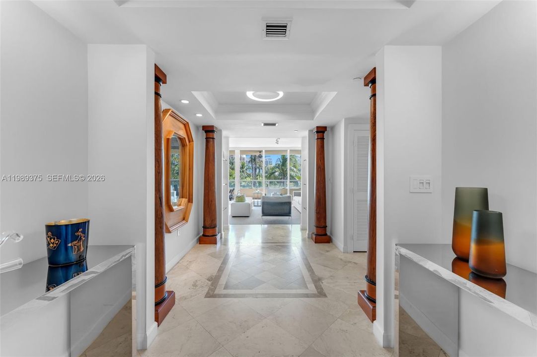 En Venta: $3,400,000 (3 camas, 4 baños, 2840 Pies cuadrados)