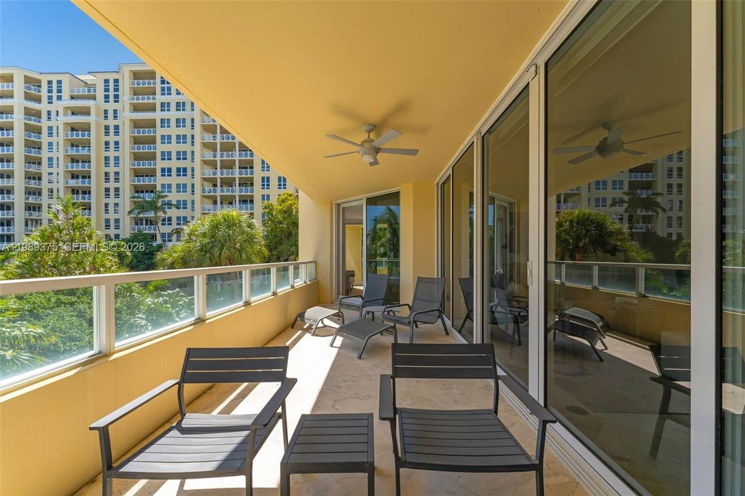 En Venta: $3,400,000 (3 camas, 4 baños, 2840 Pies cuadrados)