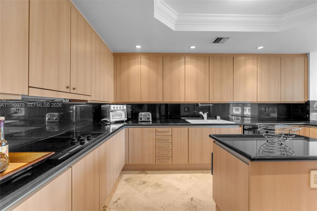 En Venta: $3,400,000 (3 camas, 4 baños, 2840 Pies cuadrados)