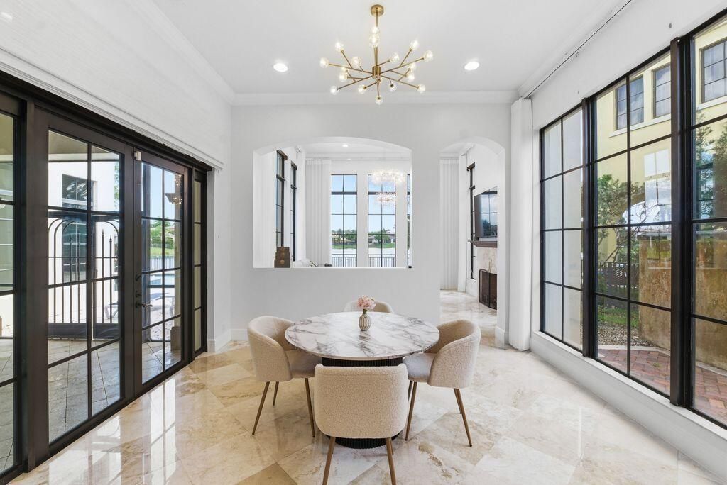 DINING LIVING AREA