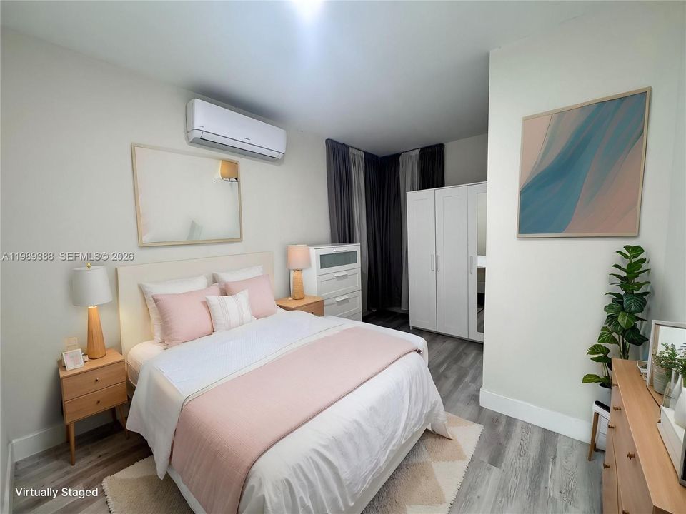 For Rent: $1,450 (1 beds, 1 baths, 1865 Square Feet)