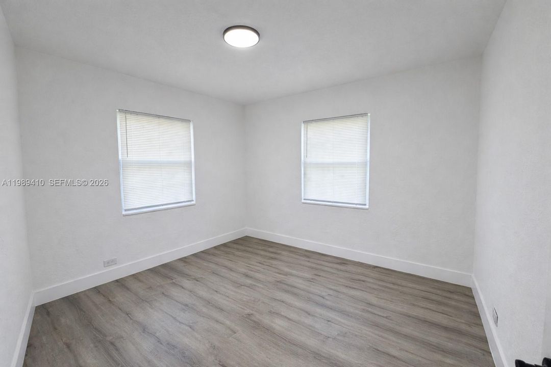 En Venta: $436,000 (2 camas, 1 baños, 720 Pies cuadrados)