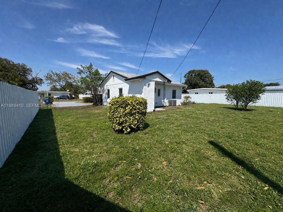 En Venta: $436,000 (2 camas, 1 baños, 720 Pies cuadrados)