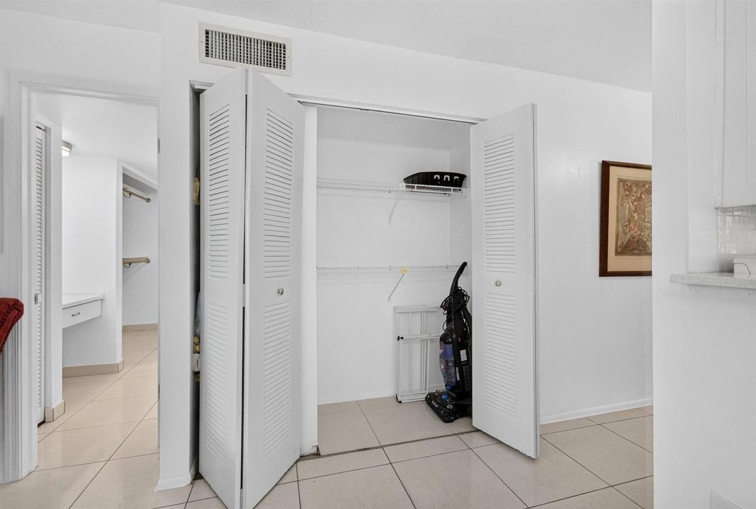 2nd Closet
