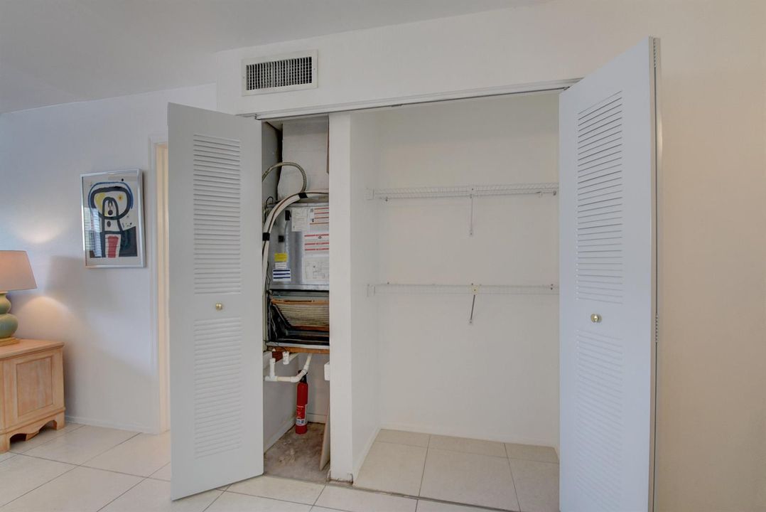 AC & 2nd Closet