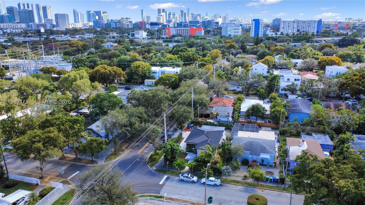 На продажу: $1,290,000 (3 спален, 2 ванн, 1320 Квадратных фут)