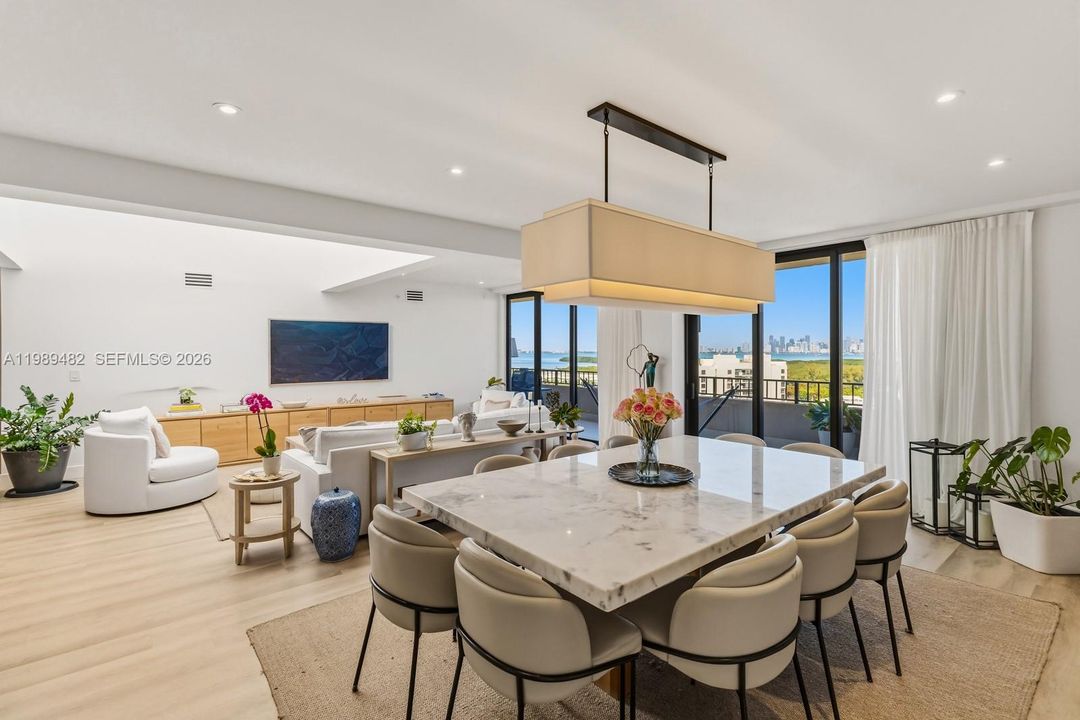 На продажу: $3,400,000 (4 спален, 3 ванн, 3127 Квадратных фут)