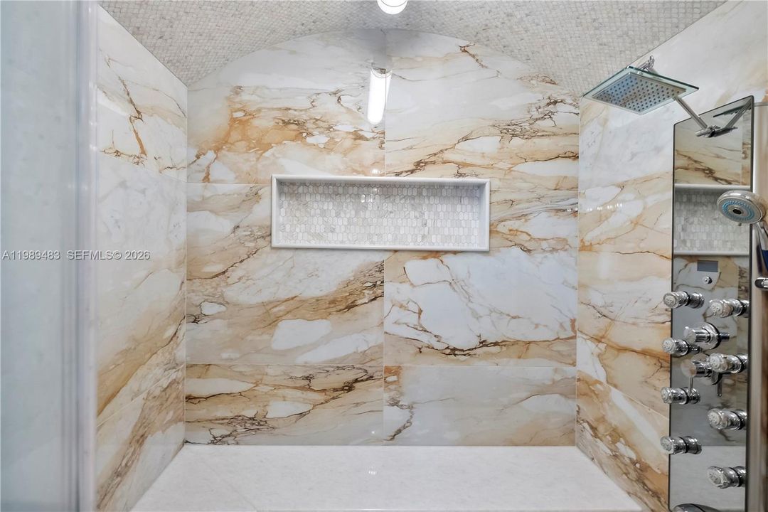 En Venta: $16,150,000 (6 camas, 7 baños, 0 Pies cuadrados)