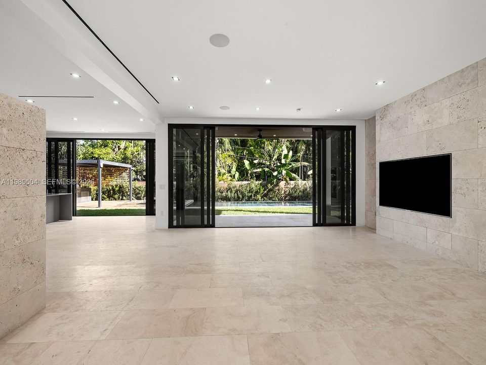 Vendido Recientemente: $2,900,000 (5 camas, 6 baños, 0 Pies cuadrados)