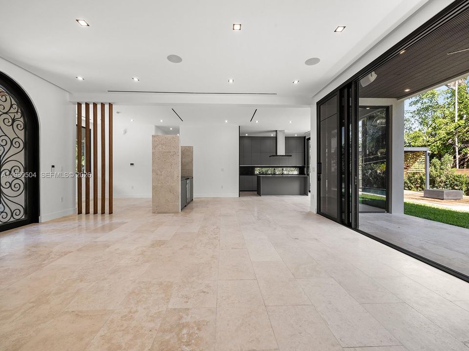 Vendido Recientemente: $2,900,000 (5 camas, 6 baños, 0 Pies cuadrados)