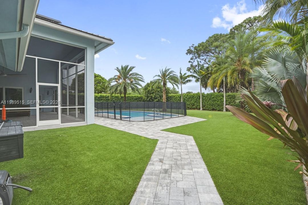 For Sale: $1,595,000 (3 beds, 5 baths, 3858 Square Feet)