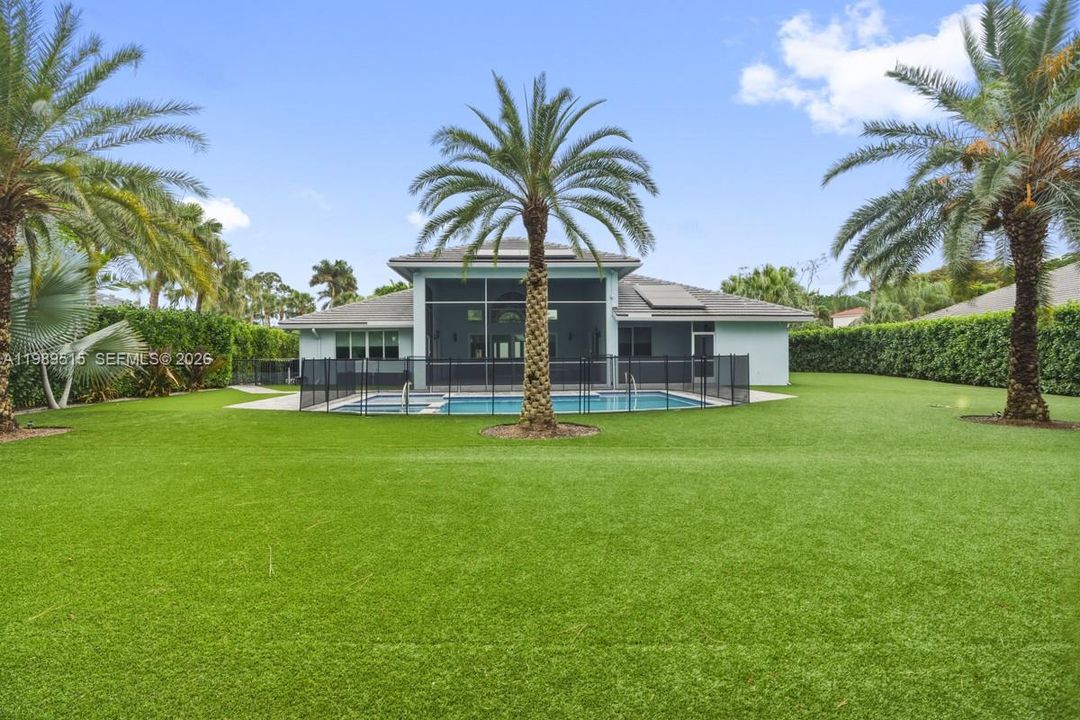 For Sale: $1,595,000 (3 beds, 5 baths, 3858 Square Feet)