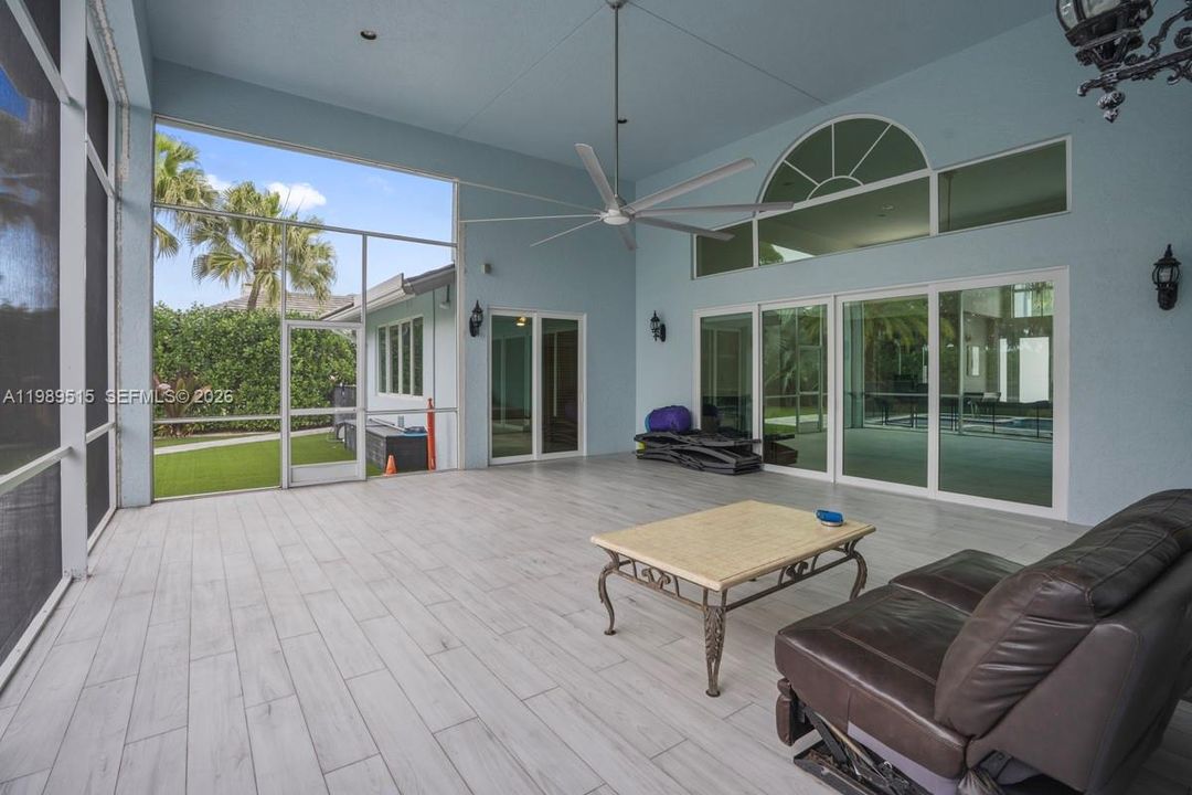For Sale: $1,595,000 (3 beds, 5 baths, 3858 Square Feet)