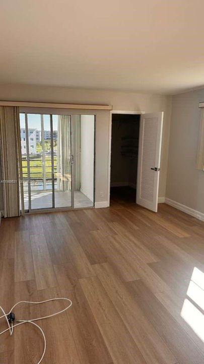 For Sale: $369,000 (2 beds, 2 baths, 1158 Square Feet)