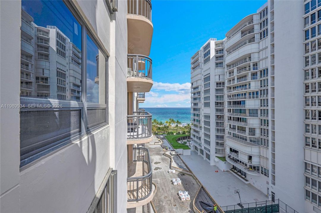 待售: $2,095,000 (2 贝兹, 2 浴室, 2018 平方英尺)