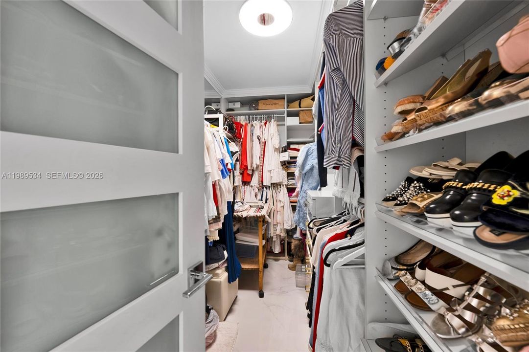 待售: $2,095,000 (2 贝兹, 2 浴室, 2018 平方英尺)