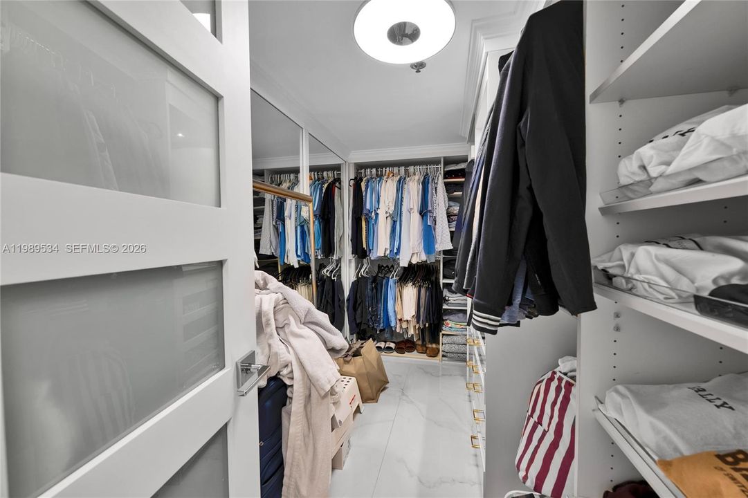 待售: $2,095,000 (2 贝兹, 2 浴室, 2018 平方英尺)