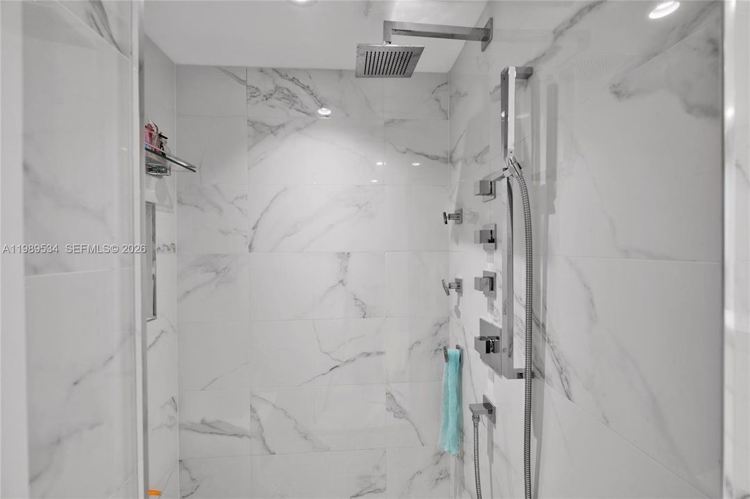 2nd bathroom