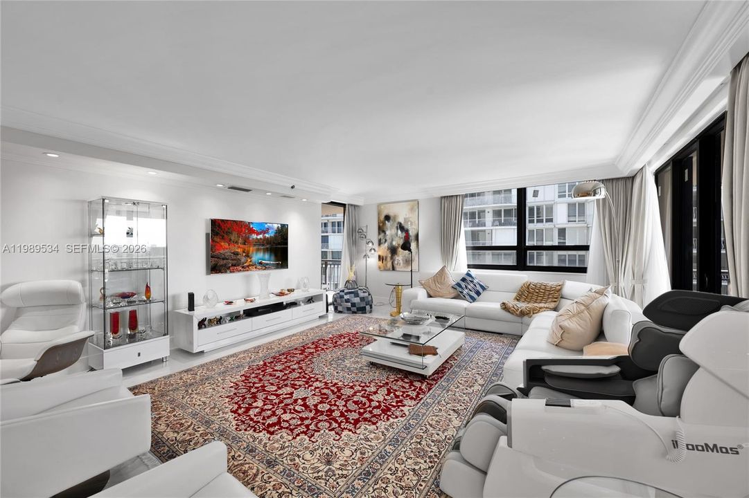 待售: $2,095,000 (2 贝兹, 2 浴室, 2018 平方英尺)