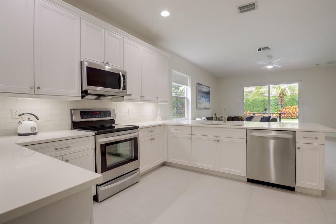 10894 Bitternut Hickory Lane (16)